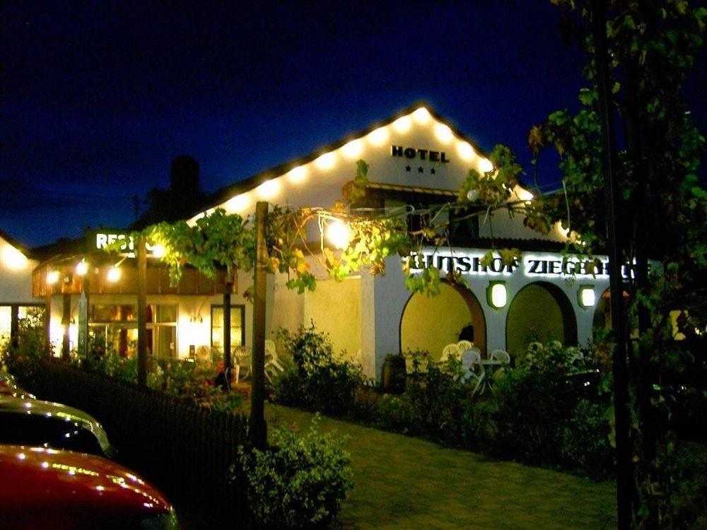 Gutshof Ziegelhuette Hotel อีเดินโคเบิน ภายนอก รูปภาพ