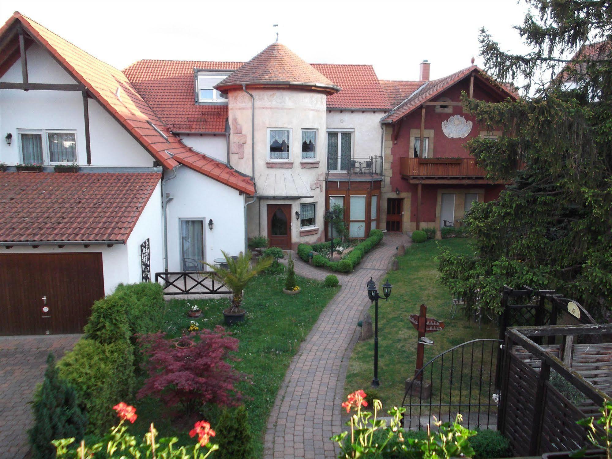 Gutshof Ziegelhuette Hotel อีเดินโคเบิน ภายนอก รูปภาพ